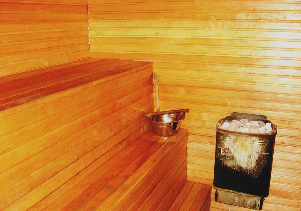 Daugavkrasti Hotel Jēkabpils エクステリア 写真