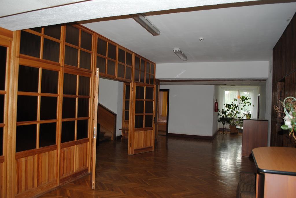 Daugavkrasti Hotel Jēkabpils エクステリア 写真